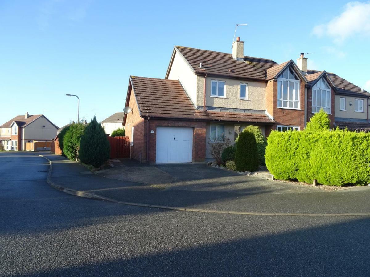 Ty Clud Vila Llangefni Exterior foto